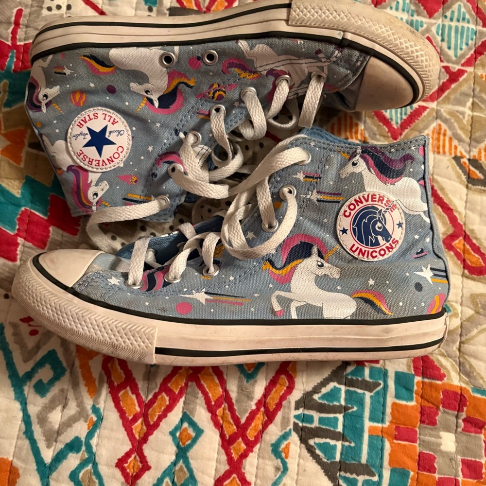HTF Converse Chuck Taylor Unicons Unicorn edition size 4
